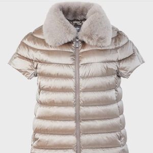 Brand New Short Sleeve Quilted Down Puffer Vest with Faux Fur Collar